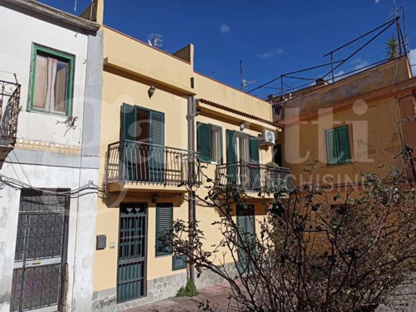 casa indipendente in vendita a Messina in zona Camaro