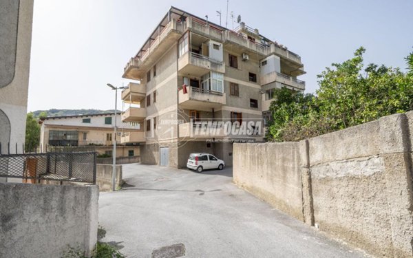 appartamento in vendita a Messina in zona Larderia