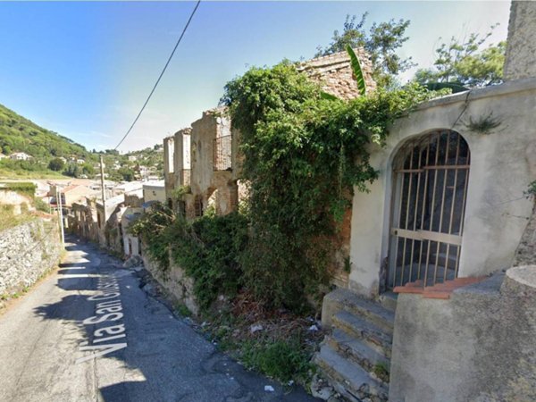 casa indipendente in vendita a Messina in zona Centro Storico