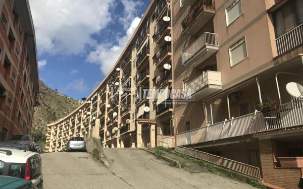 appartamento in vendita a Messina in zona Santissima Annunziata