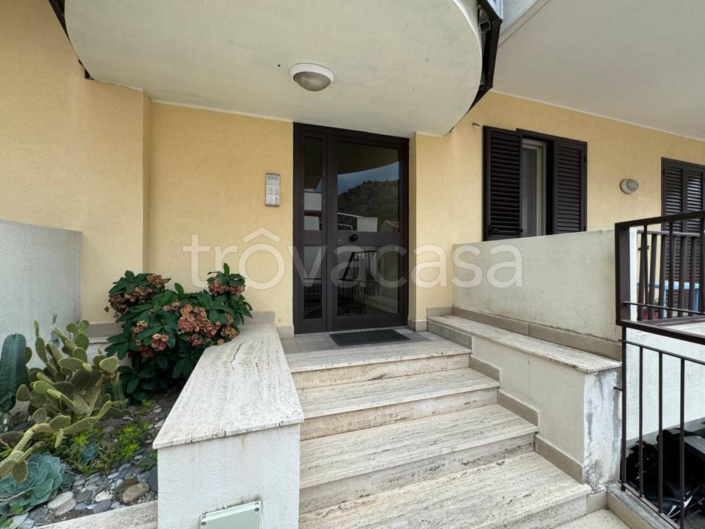 appartamento in vendita a Messina in zona Santa Margherita