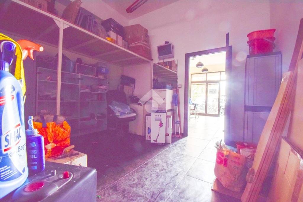 negozio in vendita a Messina in zona Minissale