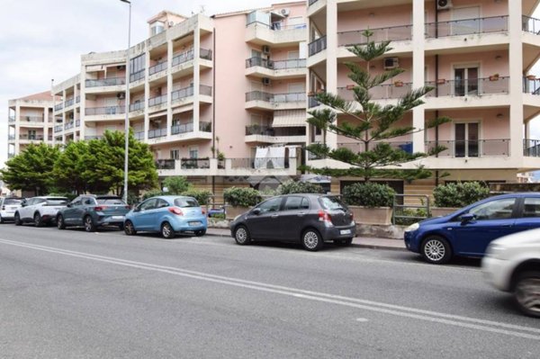 negozio in vendita a Messina in zona Minissale