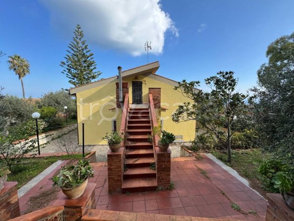 casa indipendente in vendita a Messina in zona San Saba