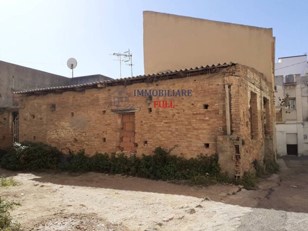 casa indipendente in vendita a Messina in zona Faro Superiore
