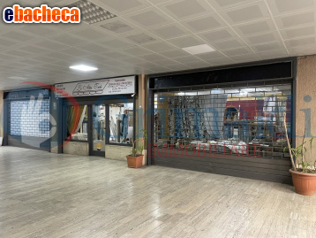 locale commerciale in vendita a Messina