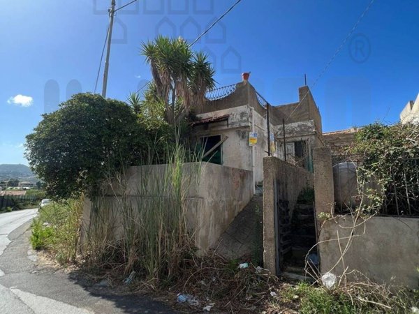 casa indipendente in vendita a Messina in zona Ganzirri