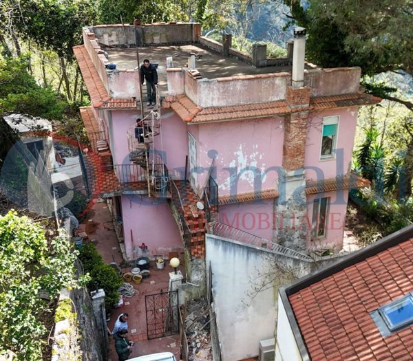 casa indipendente in vendita a Messina in zona Salice