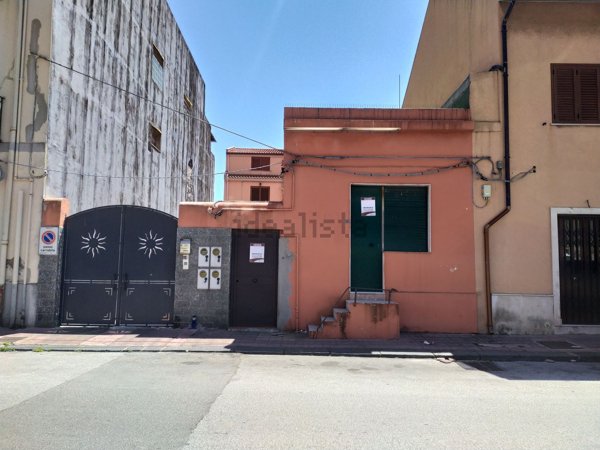 casa indipendente in vendita a Messina in zona Gazzi