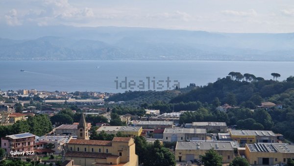 pentavano in vendita a Messina in zona Larderia