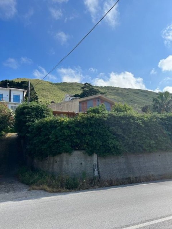 casa indipendente in vendita a Messina in zona Salice