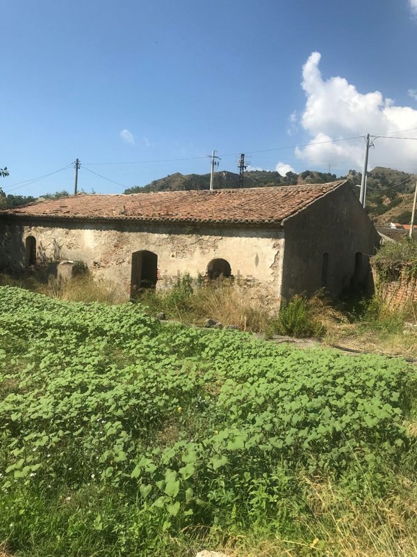 casa indipendente in vendita a Messina in zona Santa Margherita