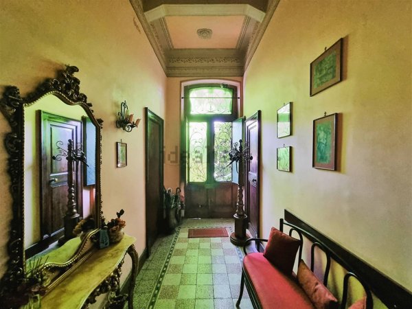 casa indipendente in vendita a Messina in zona Centro Storico