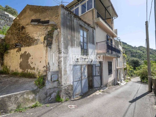 appartamento in vendita a Messina in zona Santa Margherita