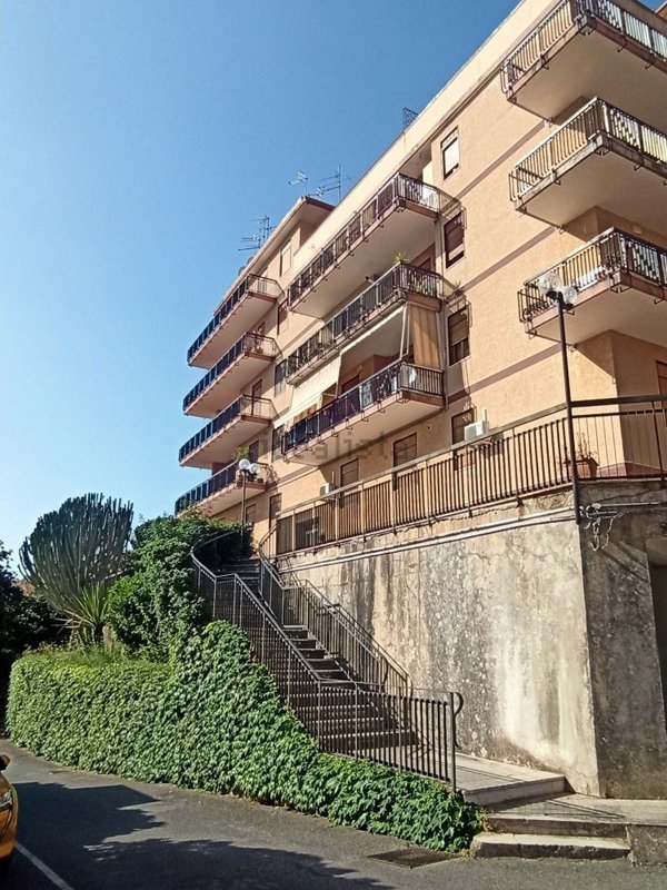 appartamento in vendita a Messina in zona Santissima Annunziata