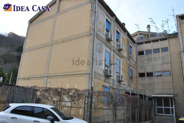 appartamento in vendita a Messina in zona Gazzi