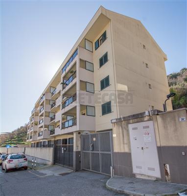 appartamento in vendita a Messina in zona Camaro