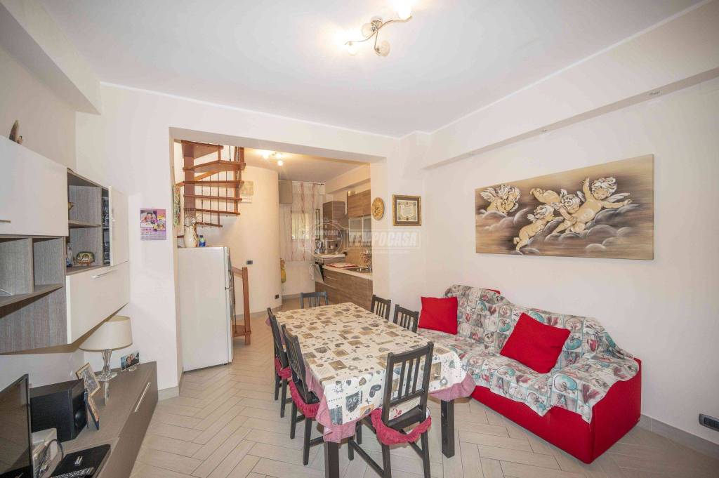 casa indipendente in vendita a Messina in zona Faro Superiore