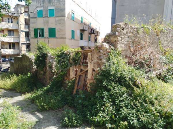 casa indipendente in vendita a Messina in zona Centro Storico