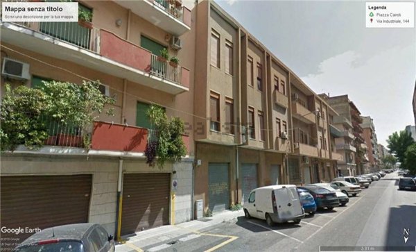 locale commerciale in vendita a Messina in zona San Filippo