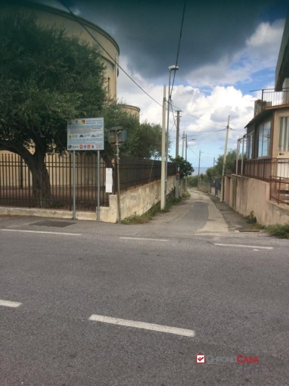 appartamento in vendita a Messina in zona Acqualadroni