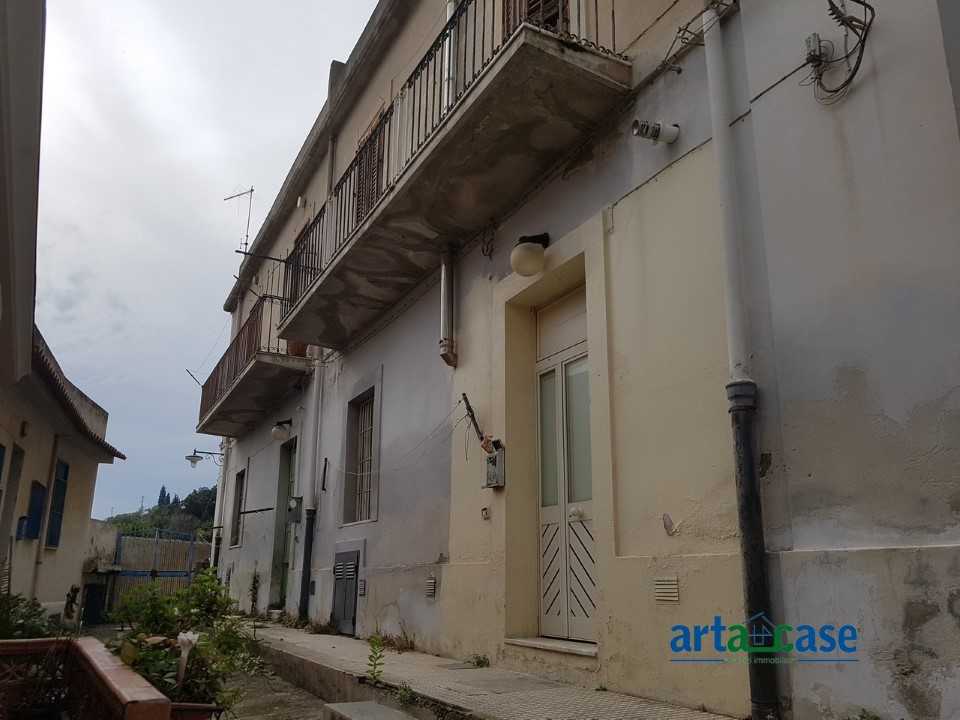 appartamento in vendita a Messina in zona Galati / Mili San Marco