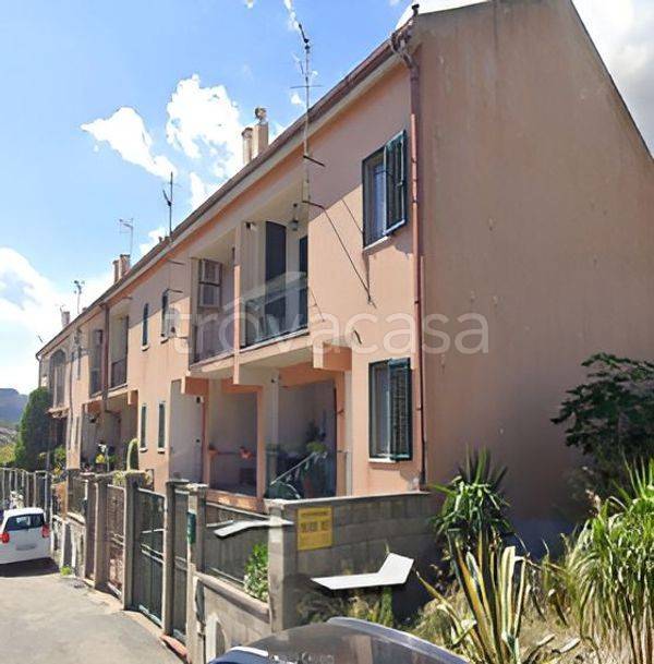 casa indipendente in vendita a Messina in zona Santa Lucia