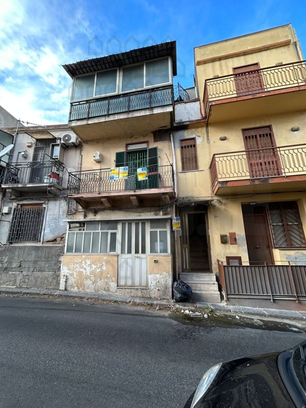 casa indipendente in vendita a Messina in zona Gazzi