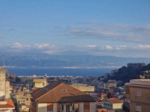 appartamento in vendita a Messina in zona Camaro