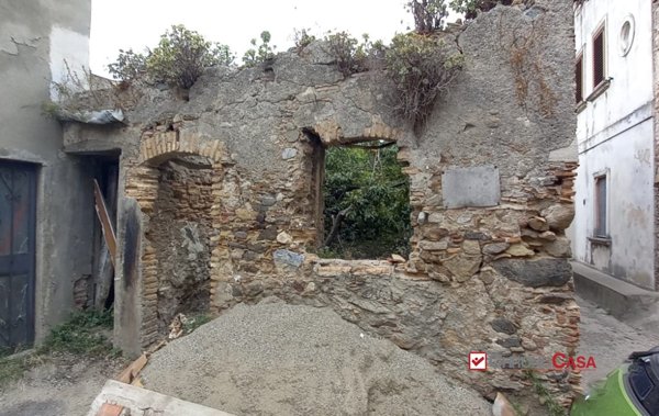 appartamento in vendita a Messina in zona Massa San Giorgio