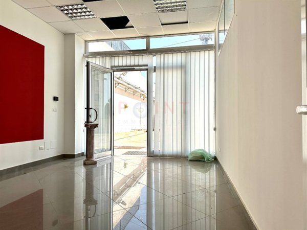 ufficio in vendita a Messina in zona Pistunina