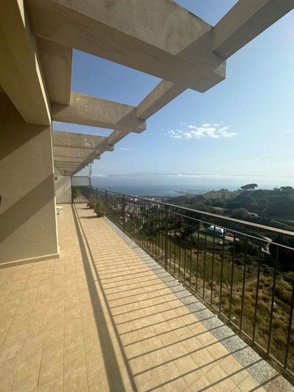 appartamento in vendita a Messina in zona Paradiso