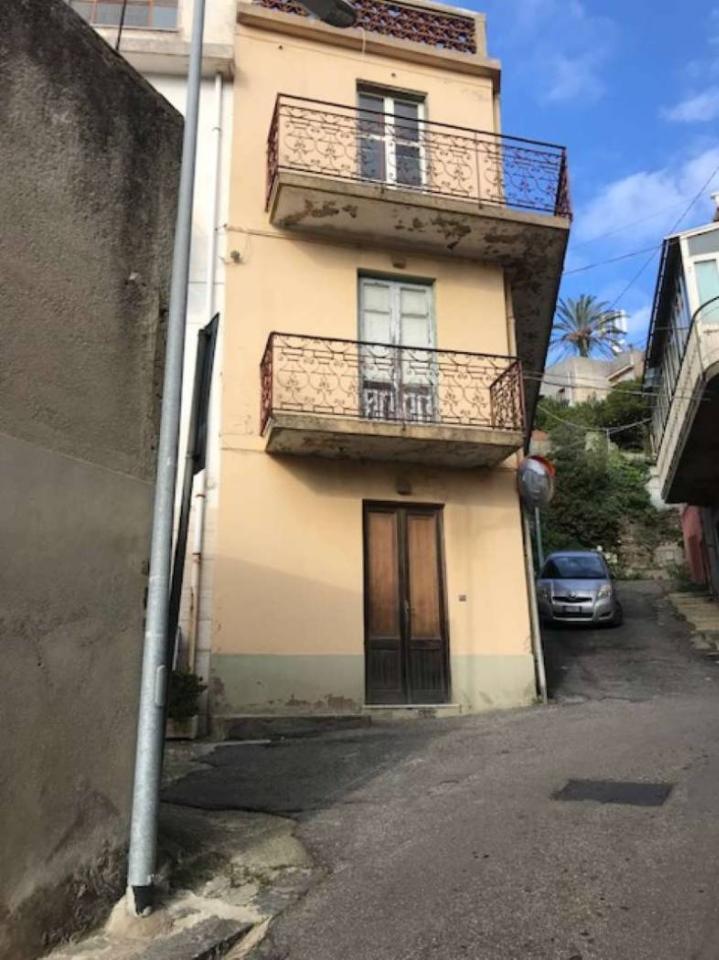 casa indipendente in vendita a Messina in zona Salice