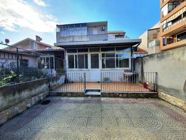 casa indipendente in vendita a Messina in zona Contesse