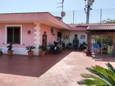 casa indipendente in vendita a Messina in zona Salice