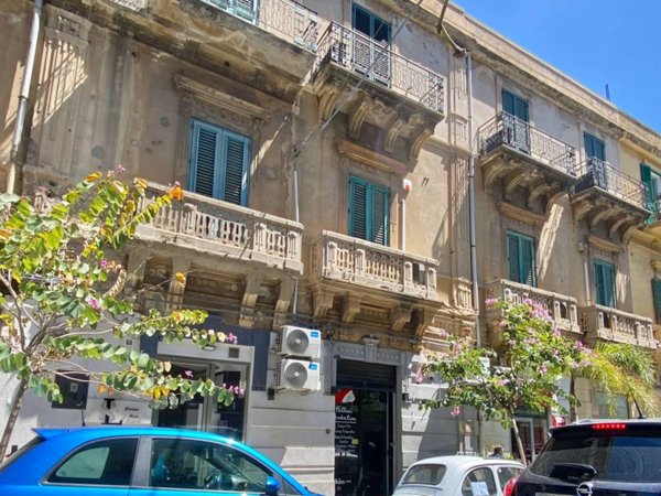 negozio in vendita a Messina