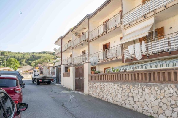 casa indipendente in vendita a Messina in zona Camaro