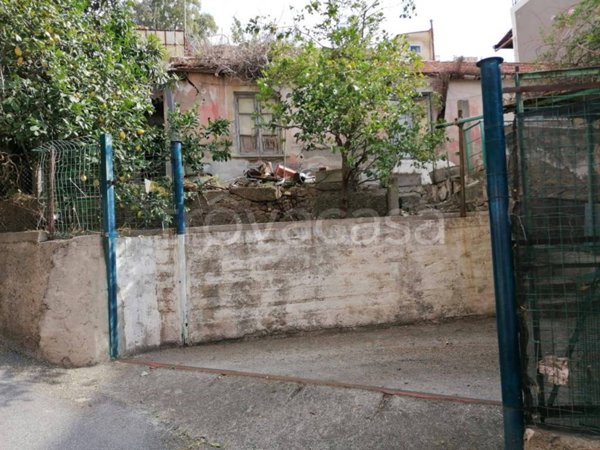 casa indipendente in vendita a Messina in zona Paradiso