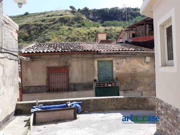 casa indipendente in vendita a Messina in zona Camaro