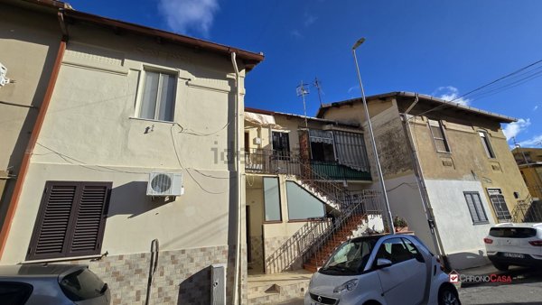 appartamento in vendita a Messina in zona Camaro