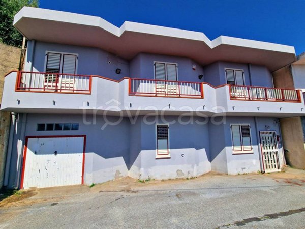 casa indipendente in vendita a Messina in zona Larderia