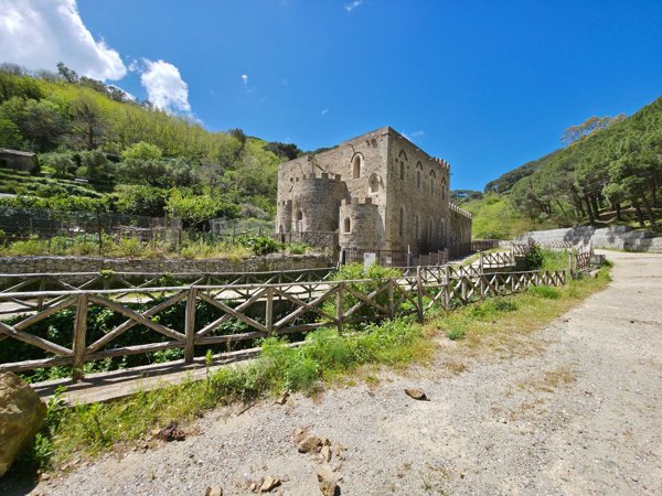 casa semindipendente in vendita a Messina in zona San Michele