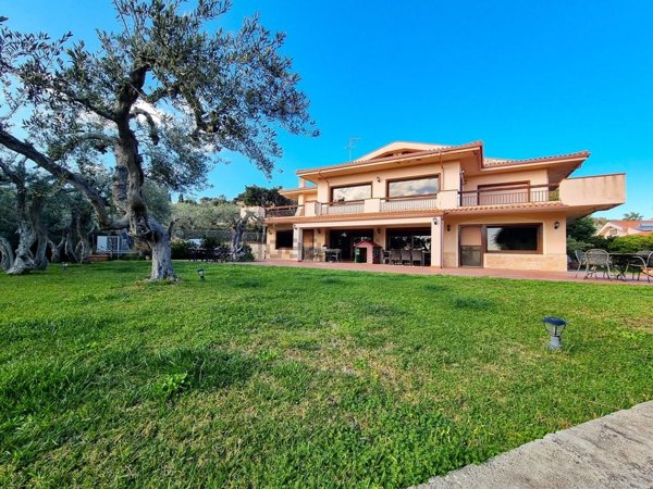 casa indipendente in vendita a Messina in zona Ganzirri