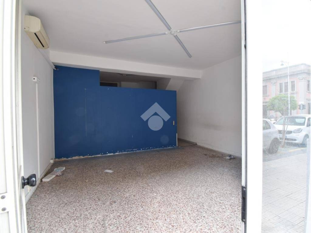 negozio in vendita a Messina