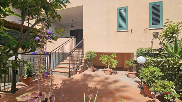 casa indipendente in vendita a Messina in zona Santa Lucia