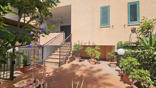 casa indipendente in vendita a Messina in zona Santa Lucia