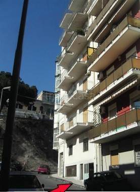 locale commerciale in vendita a Messina