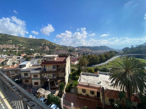 appartamento in vendita a Messina in zona Camaro