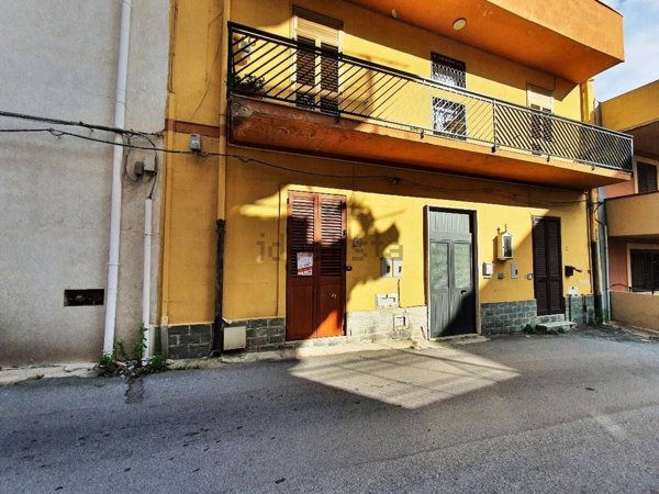 casa indipendente in vendita a Messina in zona Contesse
