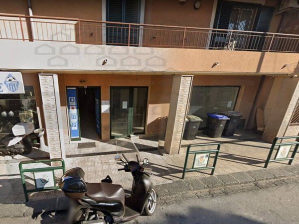 negozio in vendita a Messina in zona Contesse